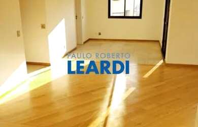 Imagem: O apartamento possui 4 Dormitórios, 5 Banheiros, 4 Vagas na