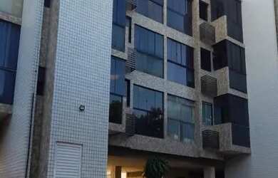 Imagem: O apartamento possui 1 Dormitório, 1 Banheiro, 1 Vaga na garagem