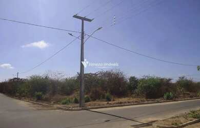 Imagem: O terreno possui 960m² de Área e está localizado em Pedra