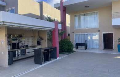 Imagem 4: Casa de condomínio para aluguel possui 320 metros quadrados com 4 quartos