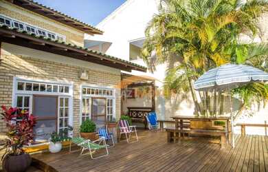 Imagem 8: Casa com piscina á venda em Imbituba, litoral de Santa Catarina