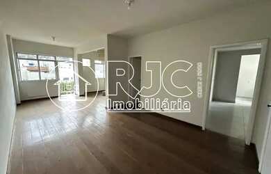 Imagem: O apartamento na cobertura possui 4 Dormitórios, 5 Banheiros