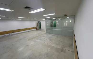 Imagem 8: Ponto comercial/Loja/Box para aluguel com 555 metros quadrados
