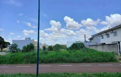 Imagem: O terreno possui 404m² de Área e está localizado em Jardim
