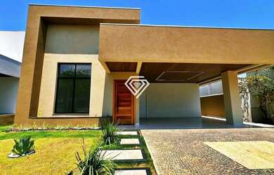 Imagem: A casa possui 3 Dormitórios, 1 Banheiro, 4 Vagas na garagem