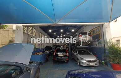 Imagem: O depósito possui 5 Vagas na garagem, 298m² de Área e está