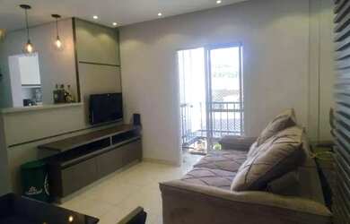 Imagem: O apartamento possui 2 Dormitórios, 1 Banheiro, 1 Vaga na garagem