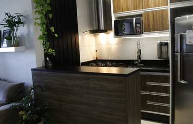 Imagem: O apartamento possui 2 Dormitórios, 1 Banheiro, 1 Vaga na garagem