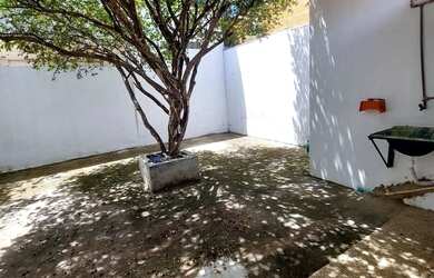 Imagem: A kitnet possui 1 Dormitório e 1 Banheiro e está localizado