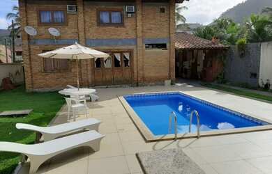 Imagem 3: Angra Condomínio Praia Privativa. Na casa Piscina Sauna Area Gourmet...