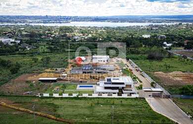 Imagem: O terreno possui 2400m² de Área e está localizado em Asa