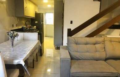 Imagem: A casa possui 3 Dormitórios, 2 Banheiros, 1 Vaga na garagem