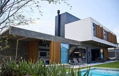 Imagem 2: Casa Contemporânea. Ar-condicionado, Lareira, 3 Vagas na garageme3 Dormitórios