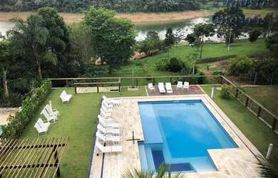 Imagem: A chácara possui 270m² de Área e está localizado em Portão