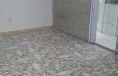 Imagem: A casa possui 1 Dormitório, 1 Banheiro, 43m² de Área e está