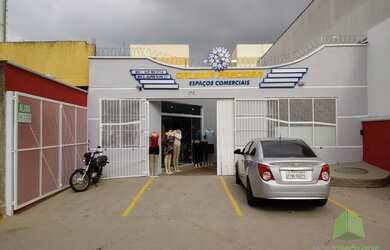 Imagem: O depósito possui 4 Vagas na garagem, 15m² de Área e está