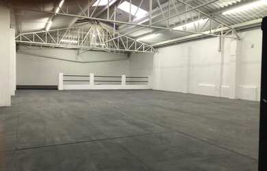 Imagem 7: Loja e sobreloja grandes bem localizadas na Santa Ifigênia para locação...