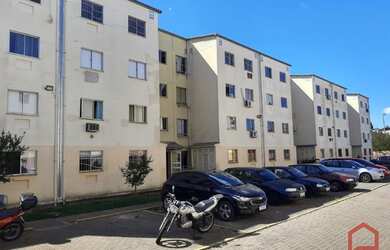 Imagem: O apartamento possui 2 Dormitórios, 1 Banheiro, 1 Vaga na garagem