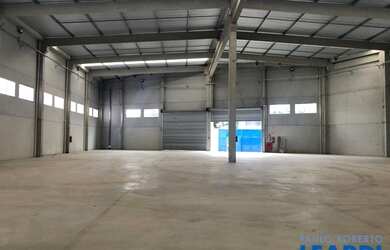 Imagem: O depósito possui 1.350m² de Área e está localizado em