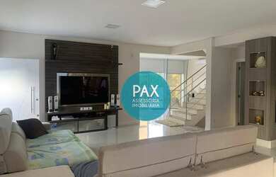 Imagem: A casa possui 4 Dormitórios, 4 Banheiros, 1 Vaga na garagem