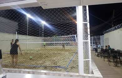 Imagem: A casa está localizado em Jardim Europa, Goiânia para temporada