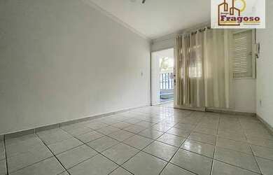 Imagem: A casa em condomínio possui 1 Dormitório, 1 Banheiro, 1 Vaga