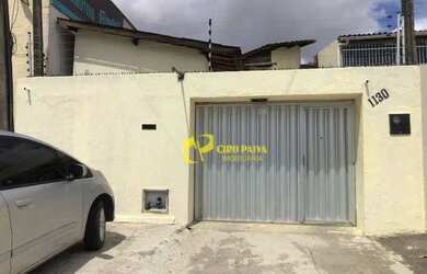 Imagem: A casa possui 3 Dormitórios, 4 Banheiros, 2 Vagas na garagem