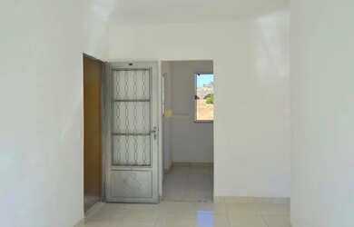 Imagem: O apartamento possui 2 Dormitórios, 1 Banheiro e 1 Vaga na