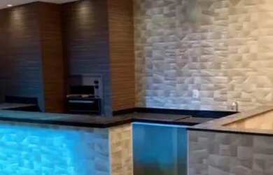 Imagem: A casa em condomínio possui 3 Dormitórios e está localizado