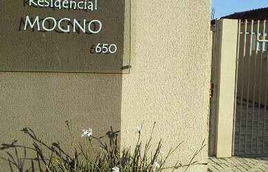 Imagem: A casa possui 3 Dormitórios, 1 Banheiro, 1 Vaga na garagem