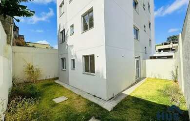 Imagem: O apartamento possui 2 Dormitórios, 1 Banheiro, 2 Vagas na