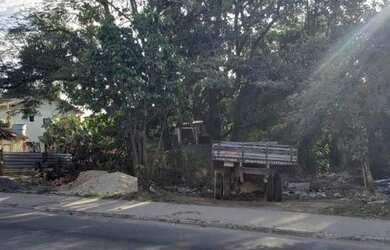 Imagem: O terreno possui 10.000m² de Área e está localizado em Colubande