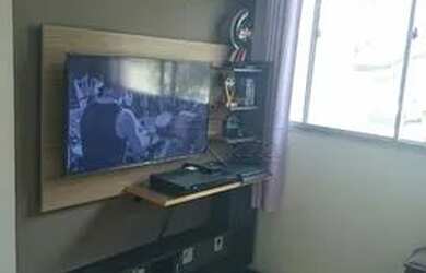 Imagem: O apartamento possui 2 Dormitórios, 1 Banheiro, 1 Vaga na garagem