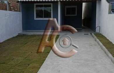 Imagem: A casa possui 2 Dormitórios, 2 Banheiros, 2 Vagas na garagem