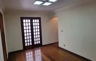 Imagem: Casa para aluguel possui 192 metros quadrados com 3 quartos