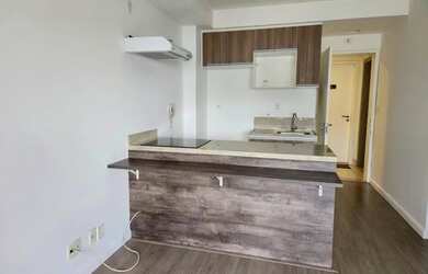 Imagem: O apartamento possui 1 Dormitório, 1 Banheiro, 1 Vaga na garagem