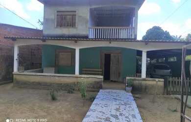 Imagem: A casa possui 3 Dormitórios, 1 Banheiro, 1 Vaga na garagem