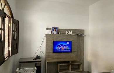 Imagem: A casa possui 3 Dormitórios, 1 Banheiro, 70m² de Área e