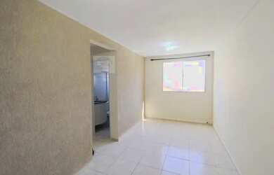 Imagem: O apartamento possui 3 Dormitórios, 1 Banheiro, 1 Vaga na garagem