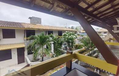 Imagem: A casa possui 3 Dormitórios, 3 Banheiros, 2 Vagas na garagem