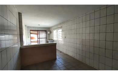 Imagem: Casa para locação, Centro, fundos