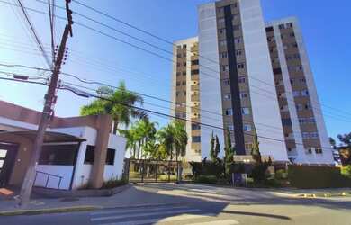 Imagem: O apartamento possui 3 Dormitórios, 1 Banheiro, 1 Vaga na garagem