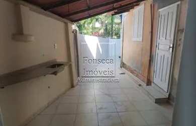 Imagem: A casa possui 1 Banheiro, 3 Vagas na garagem e 90m² de Área