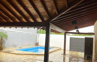 Imagem 6: Casa de festa. Piscina, Churrasqueira, 3 Vagas na garageme1 Dormitório