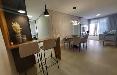 Imagem: O apartamento possui 2 Dormitórios, 2 Banheiros, 2 Vagas na