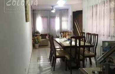 Imagem: A casa possui 3 Dormitórios, 3 Banheiros, 3 Vagas na garagem