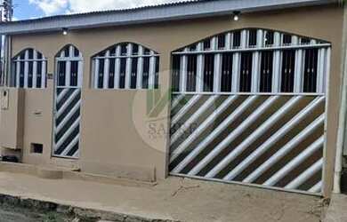 Imagem: A casa possui 2 Dormitórios, 1 Banheiro, 2 Vagas na garagem