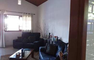 Imagem 1: CASA A VENDA NA REIGIAO DA RIBEIRA FRENTE DE RUA