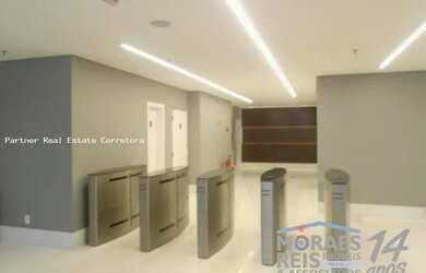 Imagem: O depósito possui 5 Vagas na garagem, 252m² de Área e está