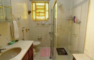 Imagem 14: Casa 3 dormitórios no bairro Menino Deus em Porto Alegre para Alugar